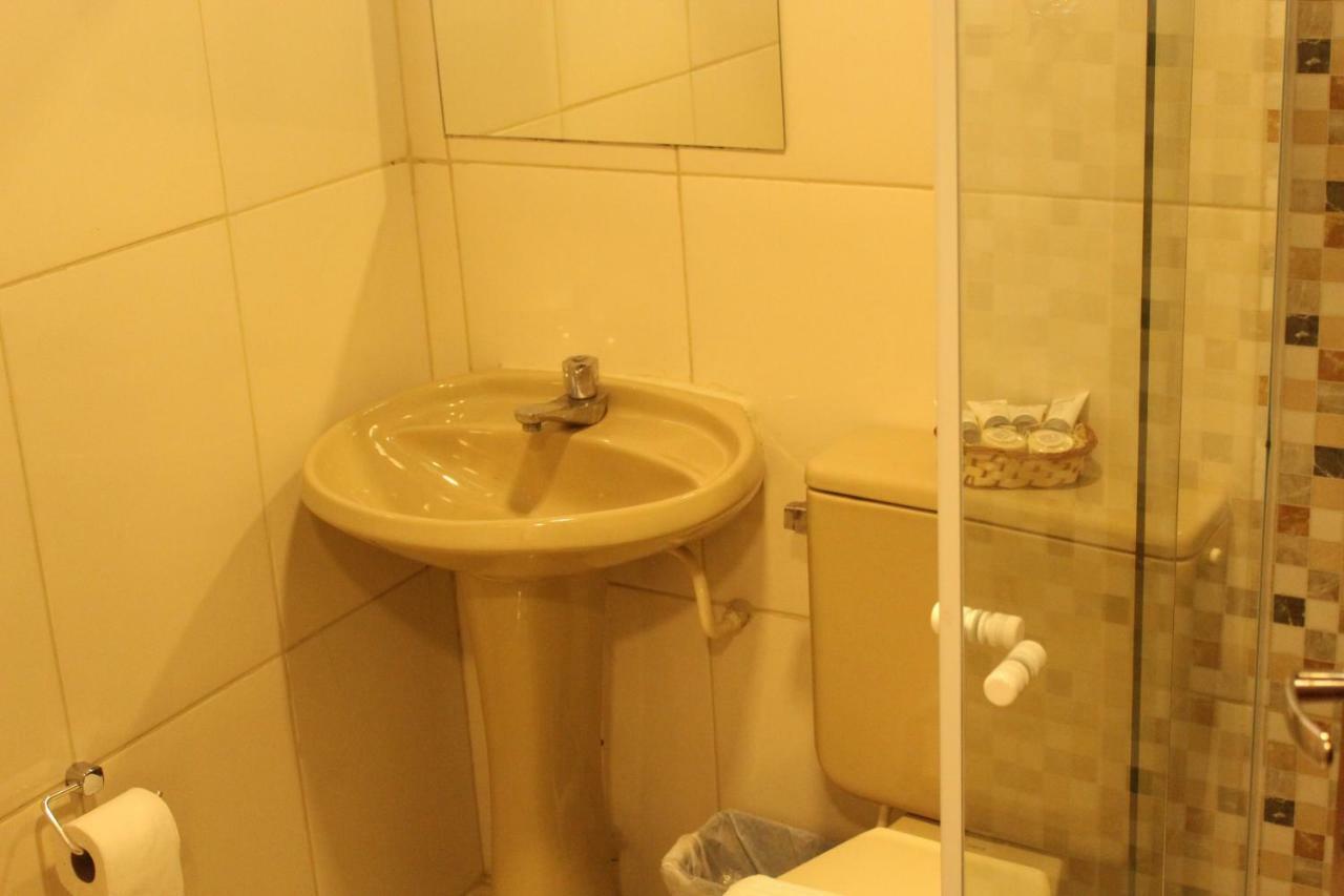 Pousada Tras Os Montes Sao Bento do Sapucai Ngoại thất bức ảnh