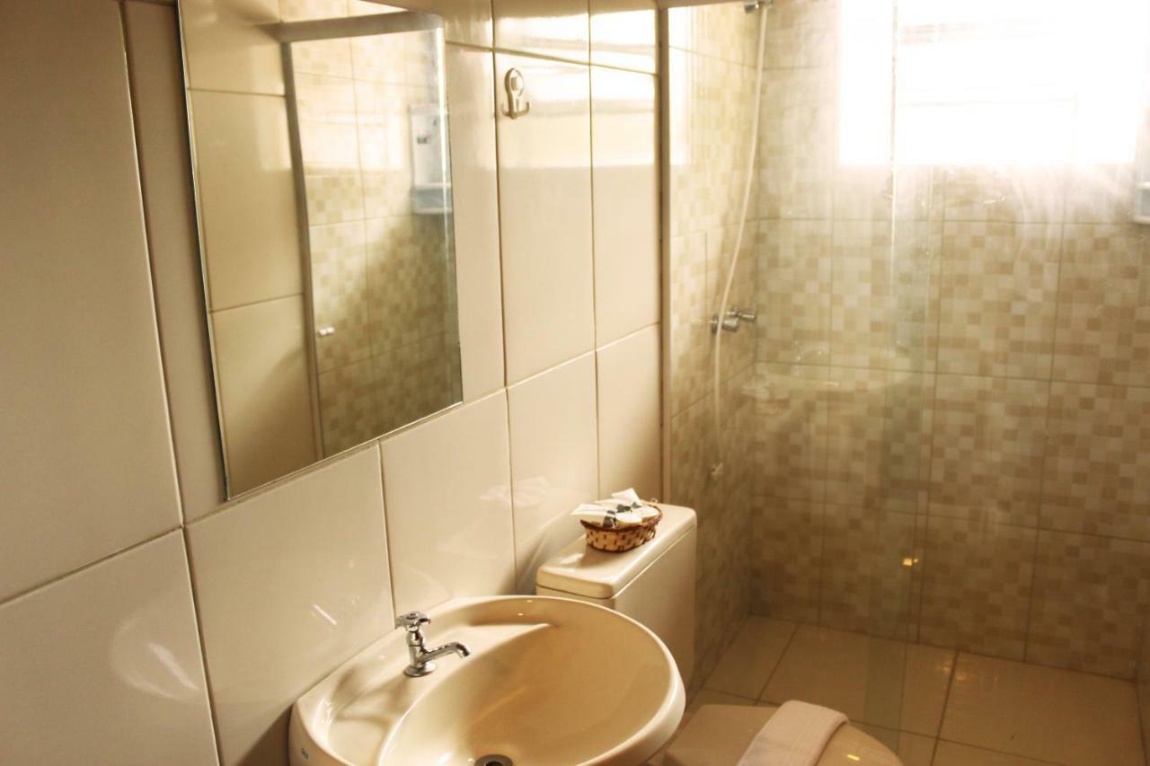 Pousada Tras Os Montes Sao Bento do Sapucai Ngoại thất bức ảnh