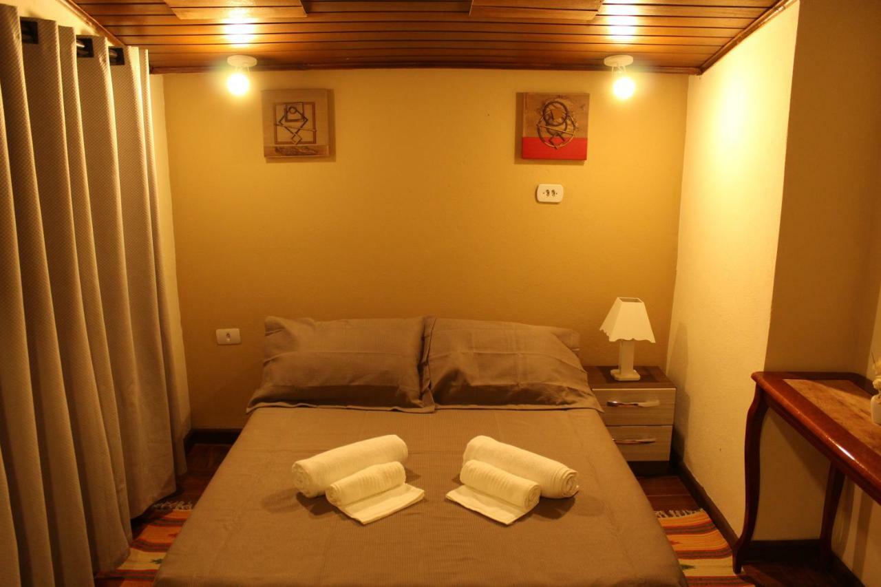 Pousada Tras Os Montes Sao Bento do Sapucai Ngoại thất bức ảnh